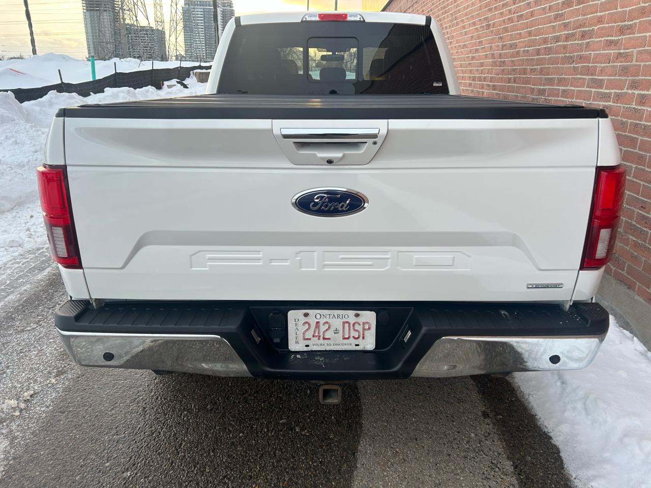 2020 Ford F-150 Lariat Photo3