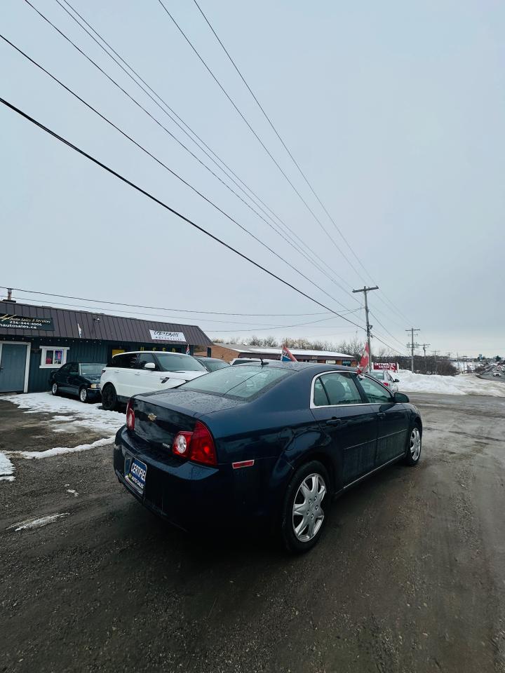 2010 Chevrolet Malibu 2LT - Photo #3