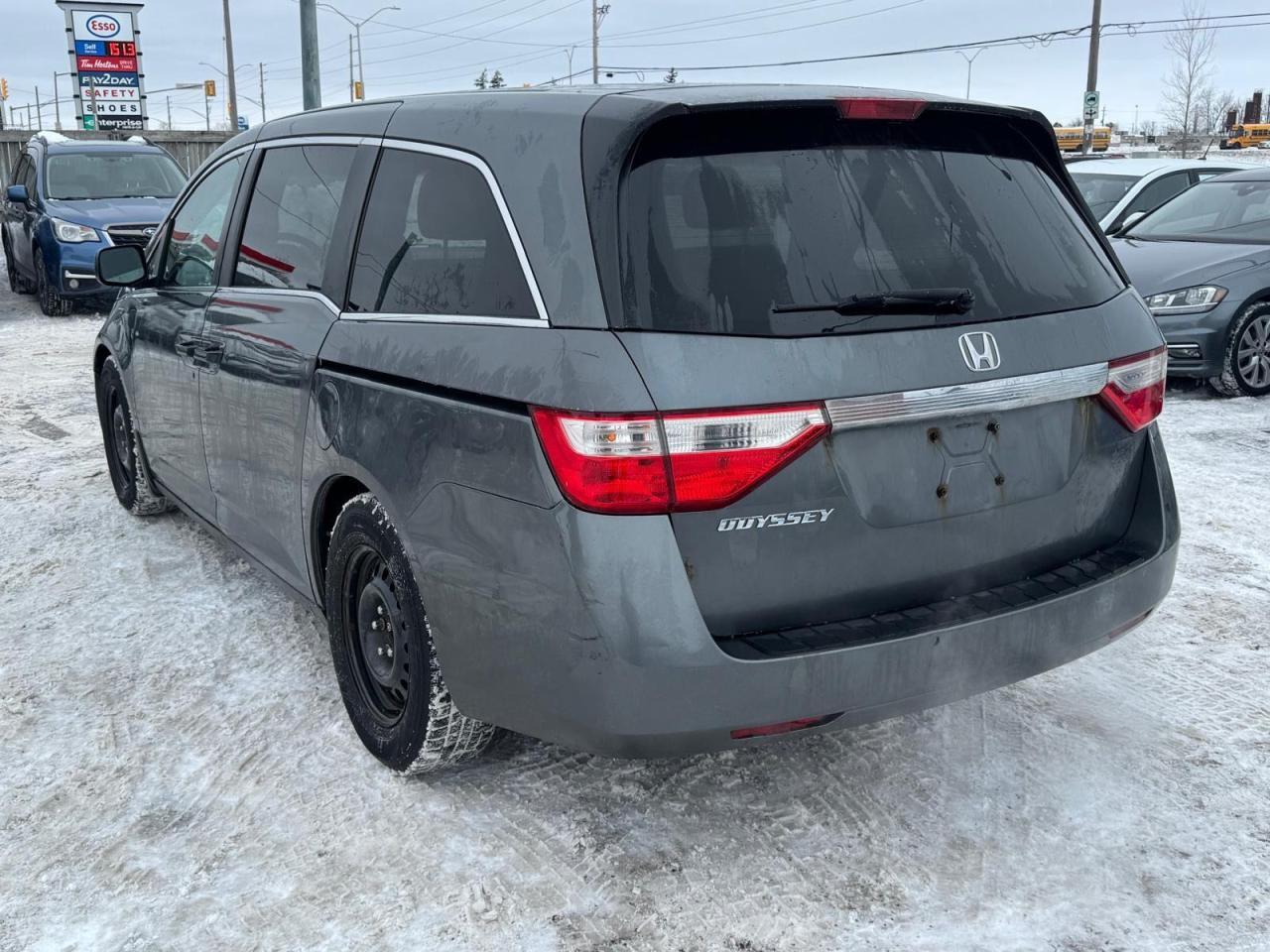 2011 Honda Odyssey DRIVES GREAT, WINTER TIRES, WELL MAINTAINED, AS IS - Photo #3