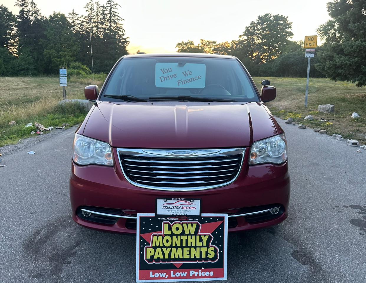 2014 Chrysler Town & Country TOURING