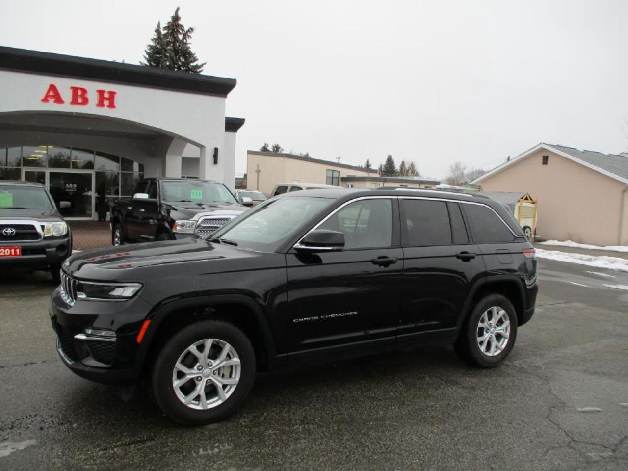 Used 2023 Jeep Grand Cherokee LIMITED 4WD for sale in Grand Forks, BC