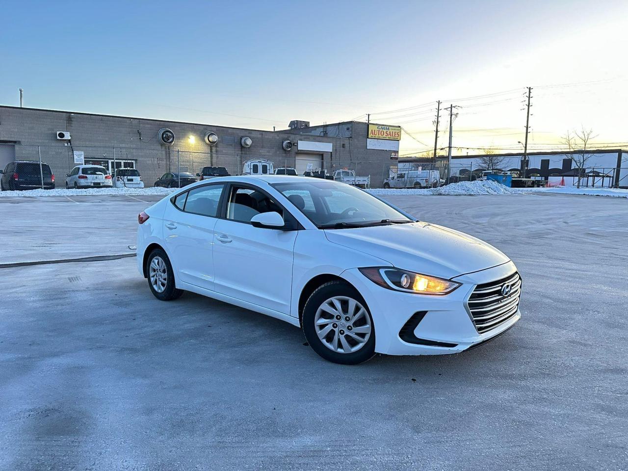 2017 Hyundai Elantra LE // CERTIFIED // 3y WARRANTY AVAILABLE - Photo #6