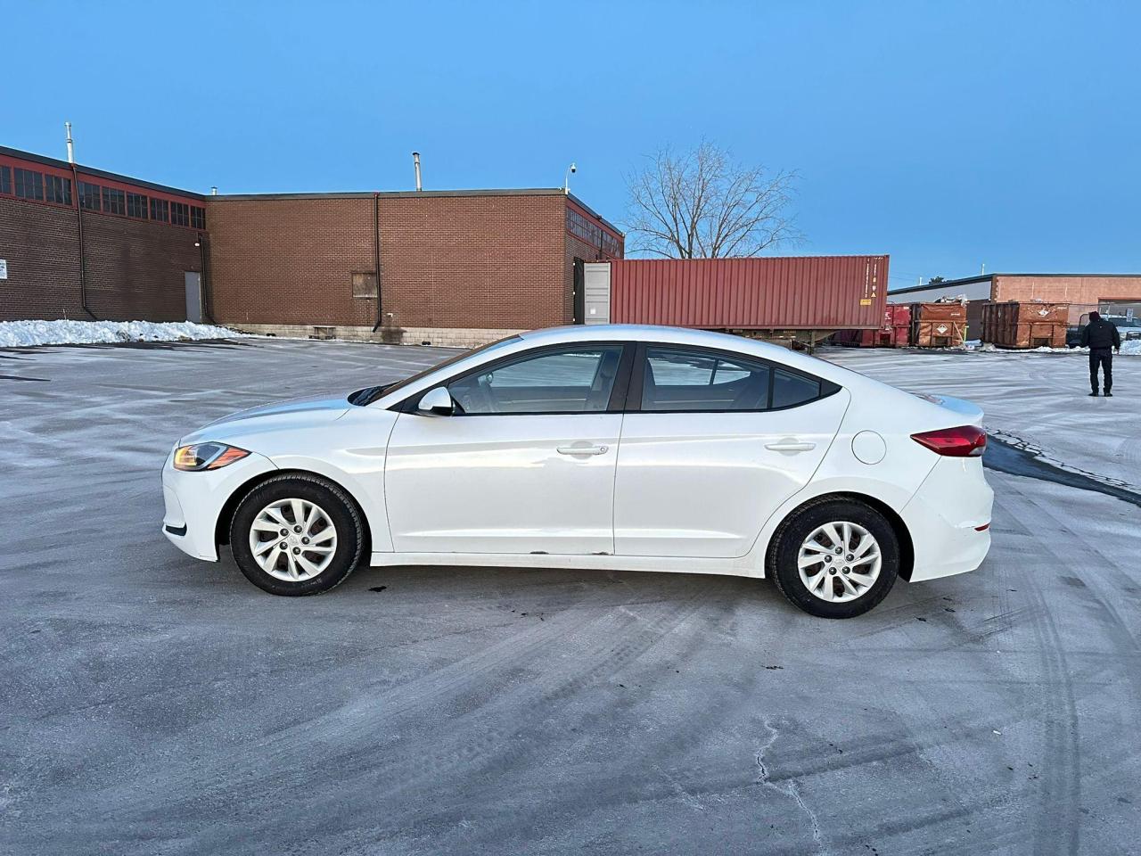 2017 Hyundai Elantra LE // CERTIFIED // 3y WARRANTY AVAILABLE - Photo #14