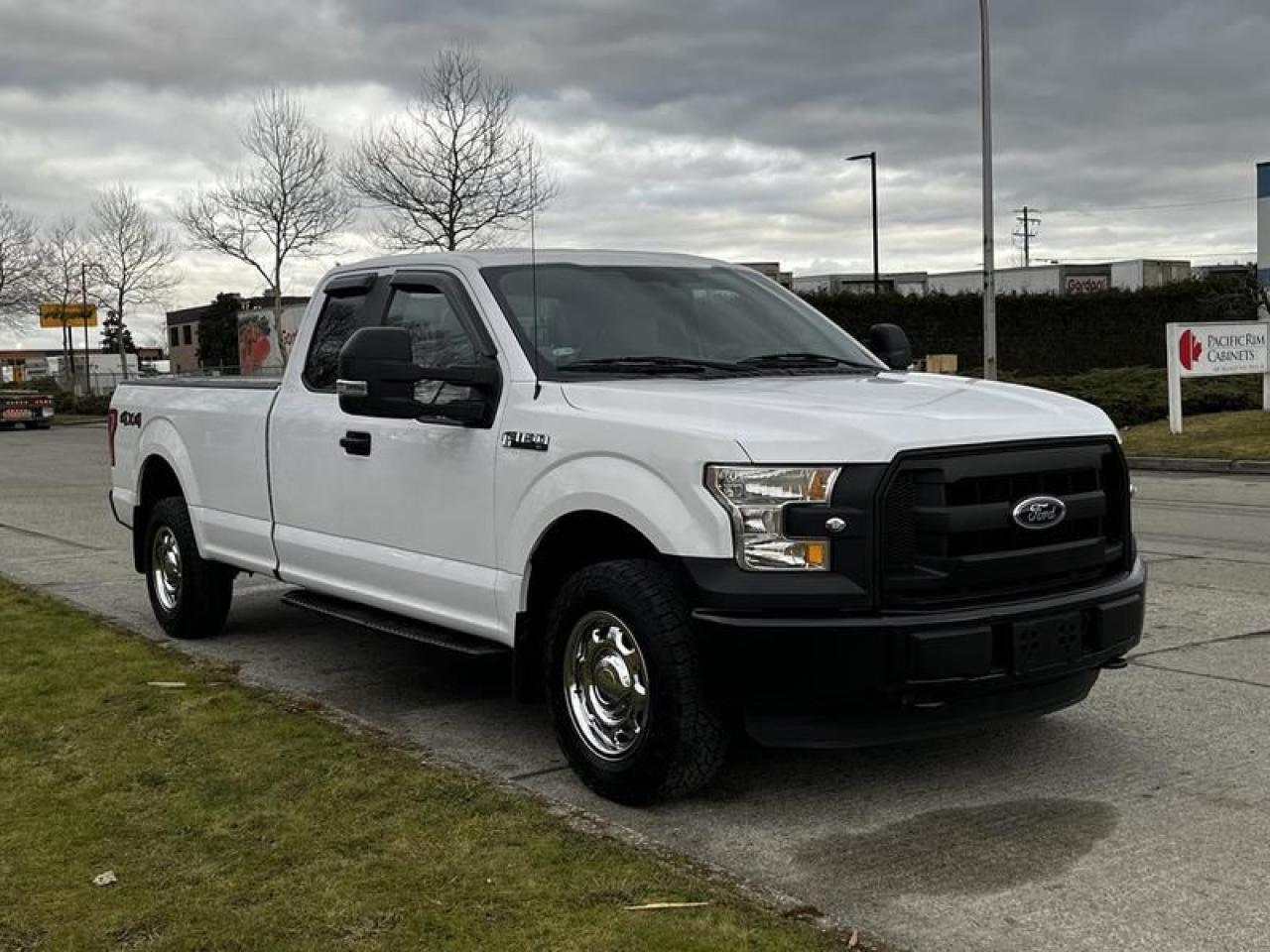 Used 2016 Ford F-150 SuperCab 8-ft. 4WD for sale in Burnaby, BC