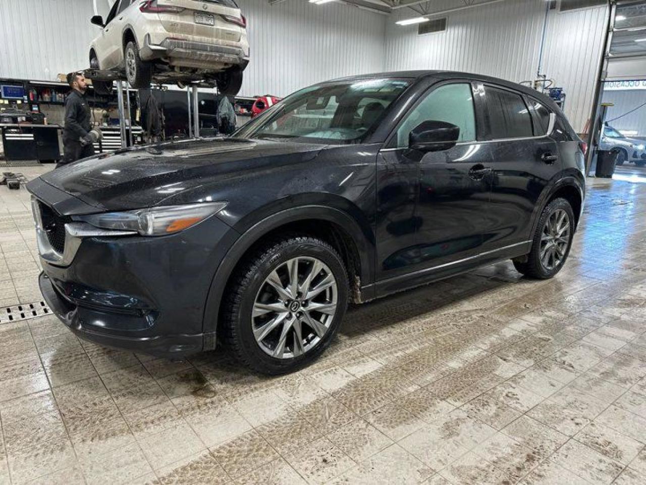 Used 2021 Mazda CX-5 Signature  | AWD | Leather | Sunroof | Nav | Cooled & Heated Seats | Heated Steering | for sale in Guelph, ON