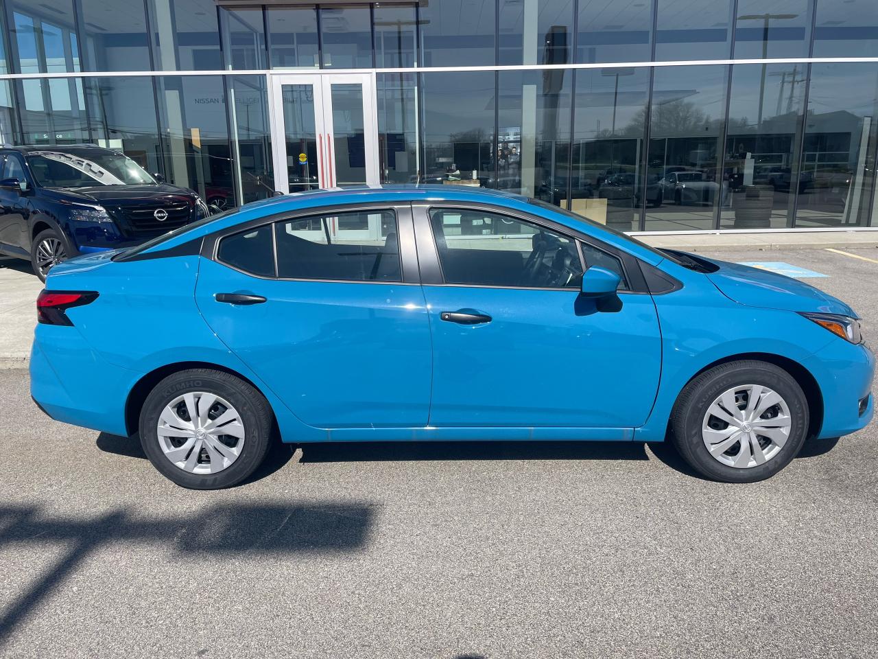 2025 Nissan Versa S Photo14