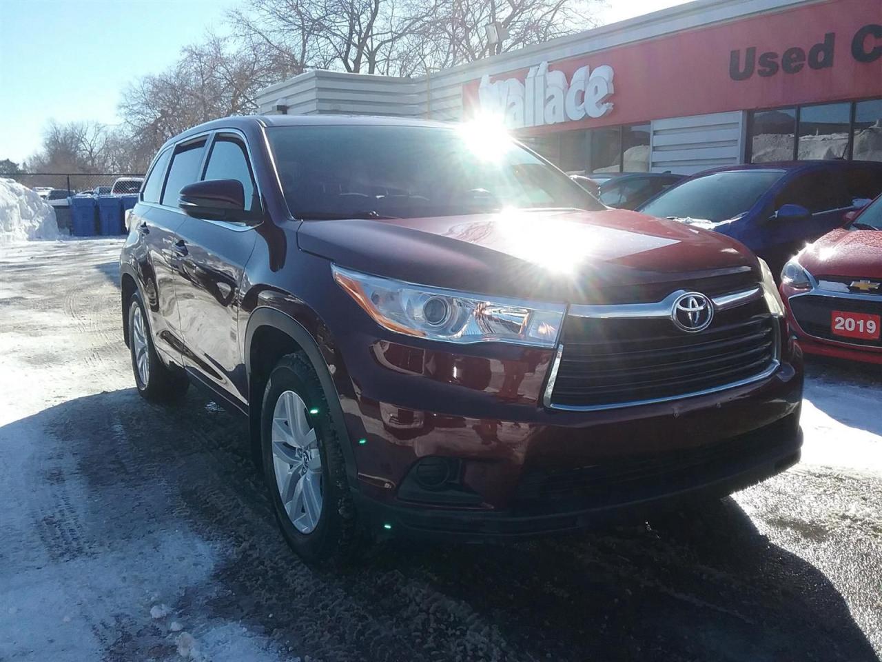 Used 2016 Toyota Highlander LE |  AWD | 8 Passenger for sale in Ottawa, ON