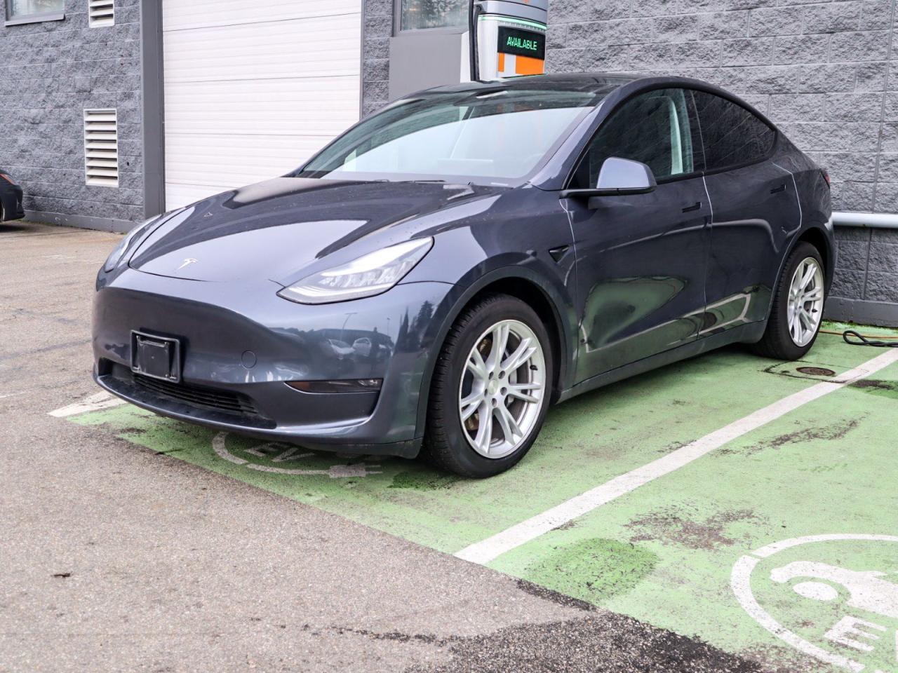 Used 2020 Tesla Model Y LONG RANGE for sale in Surrey, BC