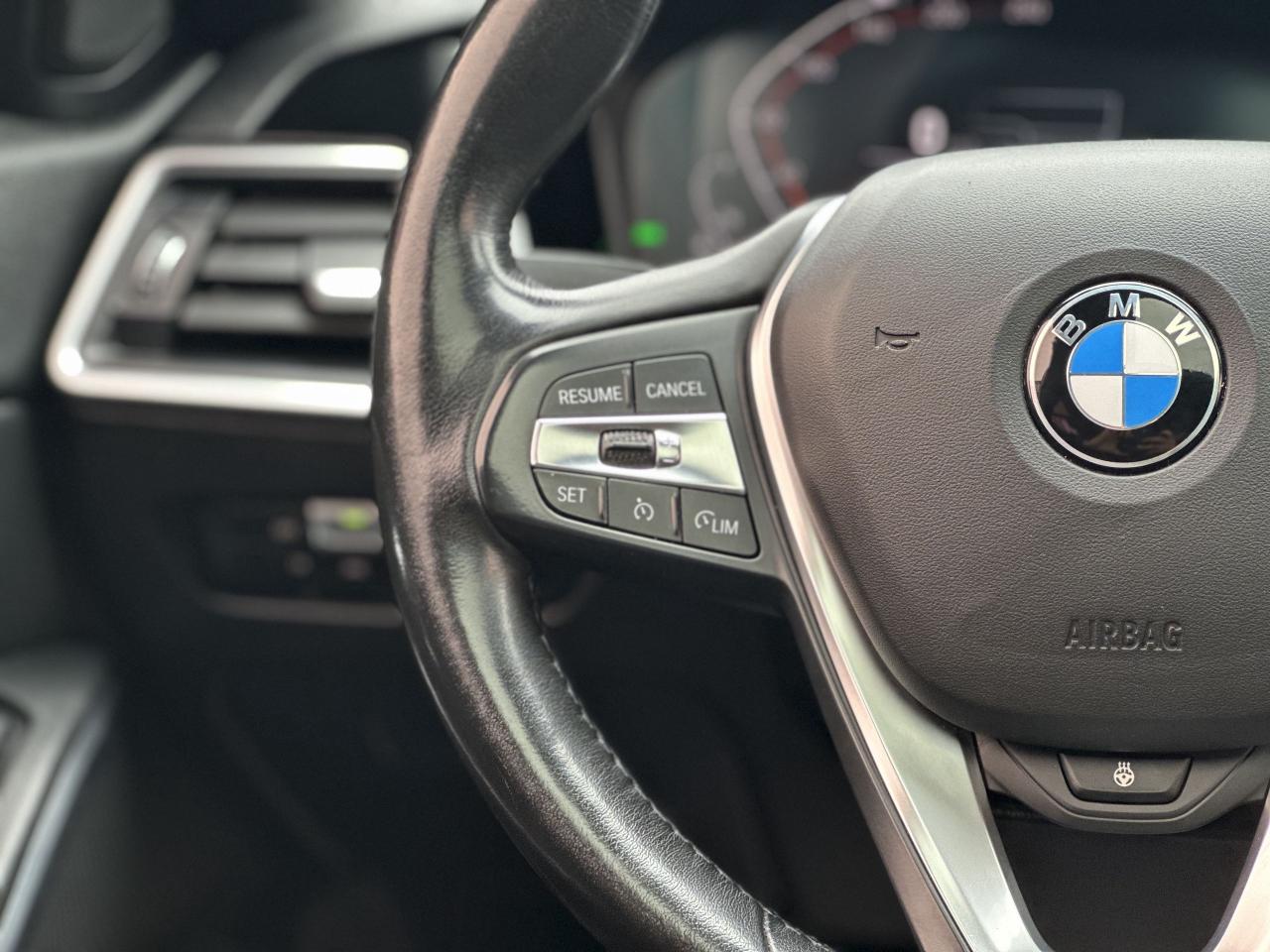 2019 BMW 3 Series 330i | PREMIUM | SUNROOF | LOADED - Photo #20