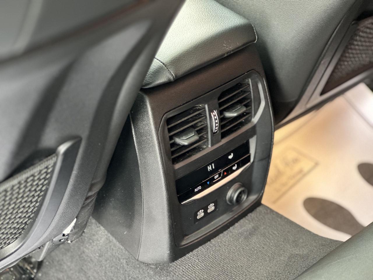 2019 BMW 3 Series 330i | PREMIUM | SUNROOF | LOADED - Photo #38