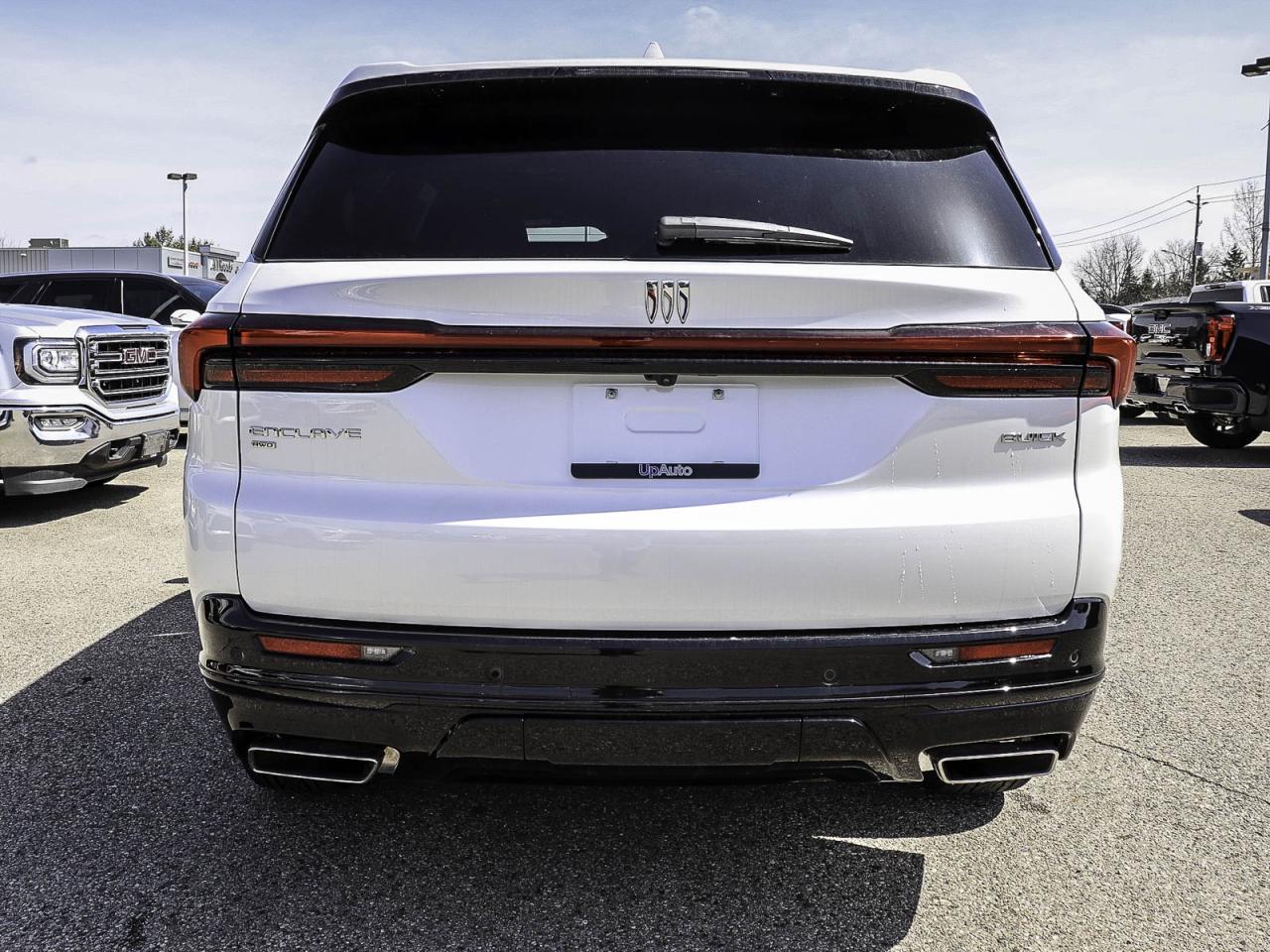 2025 Buick Enclave Sport Touring Photo3