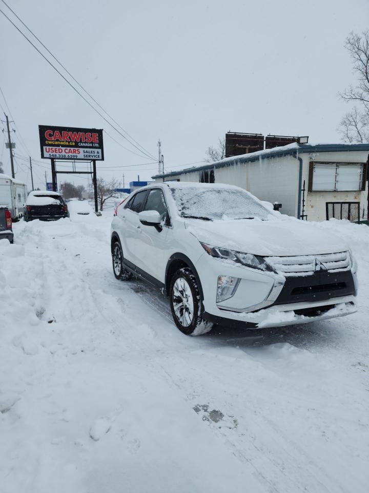 2019 Mitsubishi Eclipse Cross ES Photo3