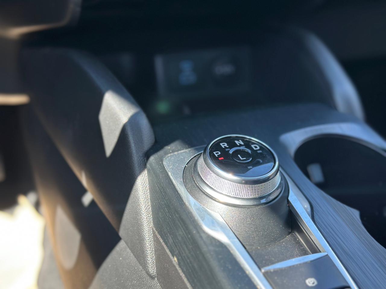 2023 Ford Escape Platinum - Photo #12