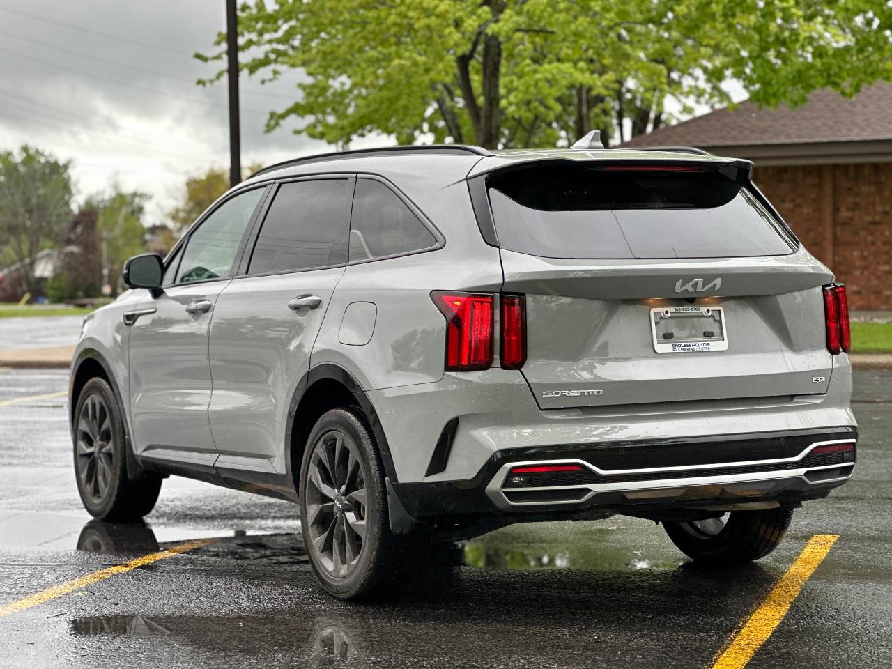 2023 Kia Sorento SX - Photo #7