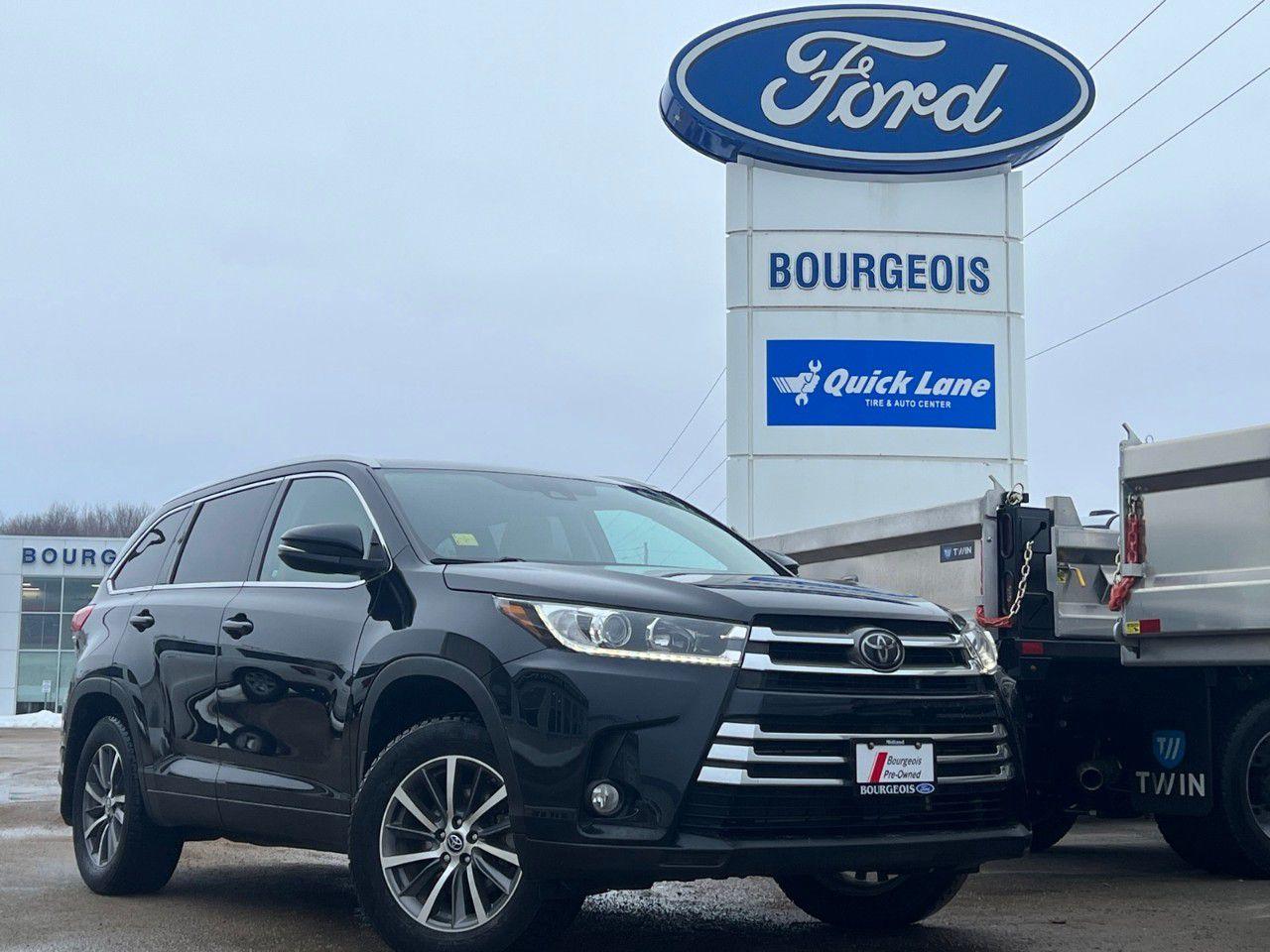 Used 2019 Toyota Highlander AWD XLE for sale in Midland, ON