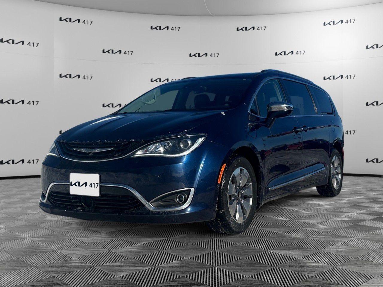 Used 2017 Chrysler Pacifica Hybrid 4dr Wgn Platinum for sale in Gloucester, ON