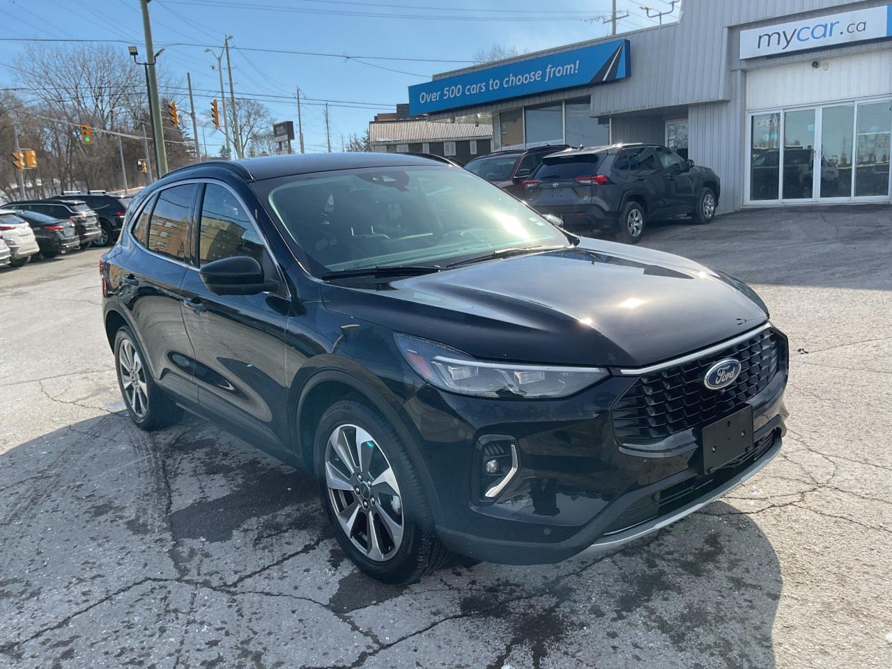 Used 2023 Ford Escape Platinum 2L PLATINUM AWD!!!!    HEATED SEATS. LEATHER. NAV.  WOOD TRIM. BACKUP CAM. A/C. CRUISE. PWR GROUP. K for sale in Kingston, ON