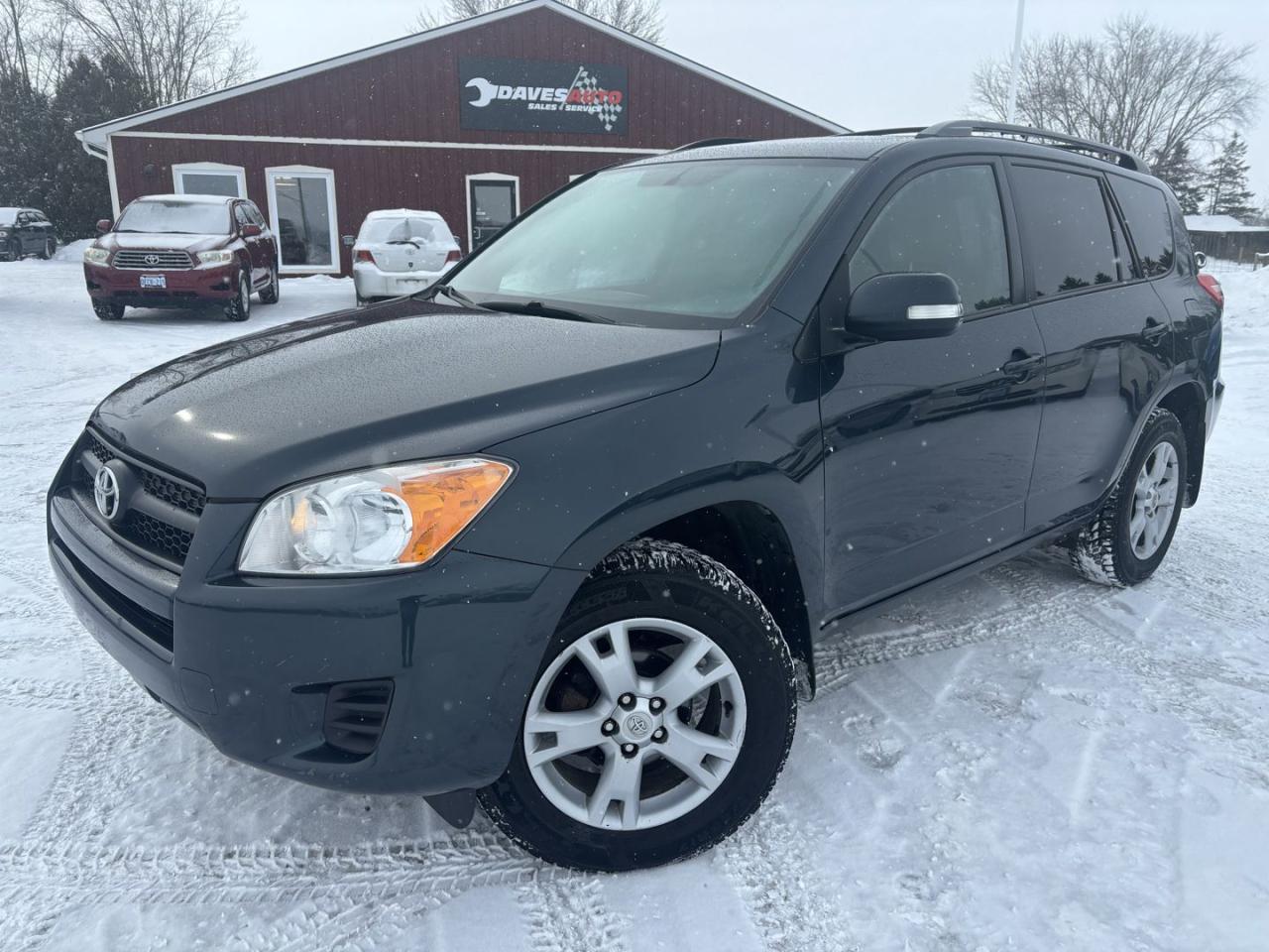 Used 2012 Toyota RAV4 Base I4 4WD *SUNROOF* for sale in Dunnville, ON