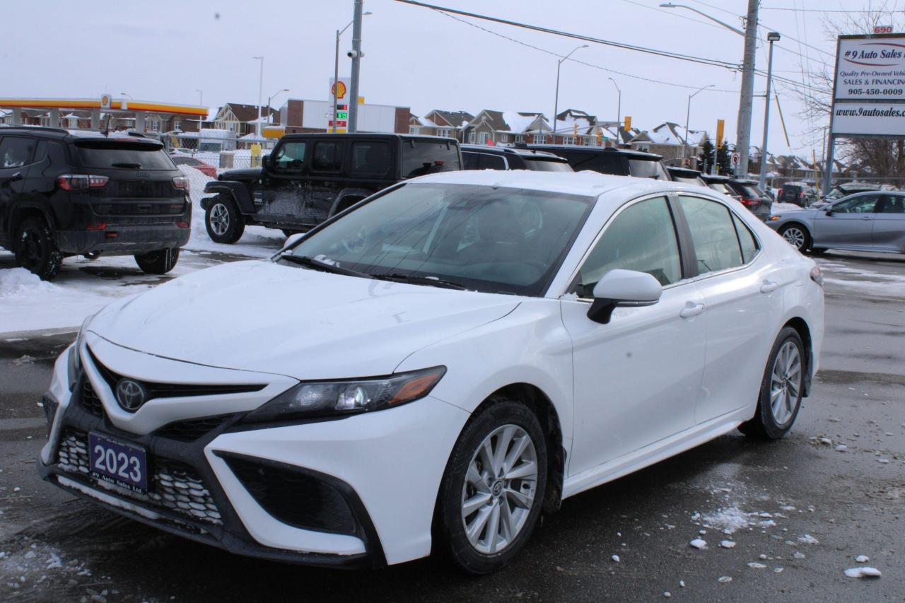 2023 Toyota Camry SE Auto - Photo #4