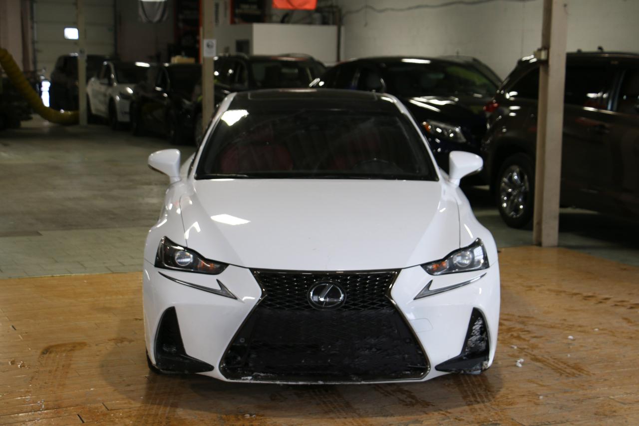 2018 Lexus IS IS300 AWD - F SPORT|BLINDSPOT|NAVI|CAMERA|LANEKEEP - Photo #2