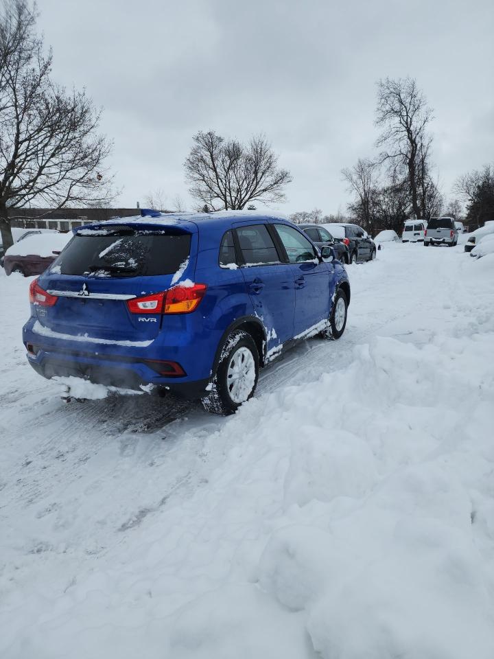 2019 Mitsubishi RVR SE Photo4