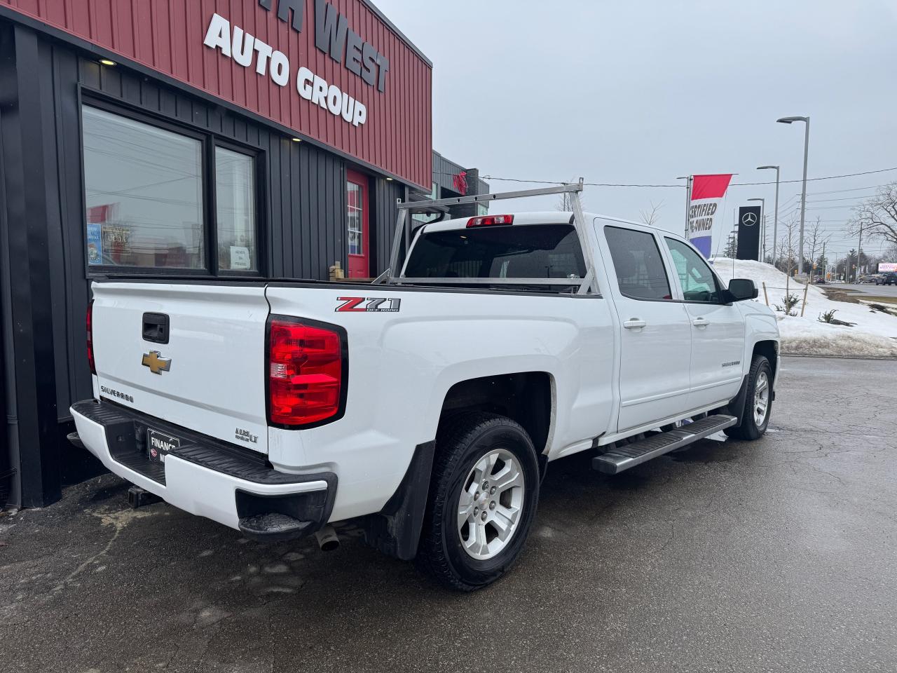 2018 Chevrolet Silverado 1500 4WD CREW CAB 153.0" LT W/1LT - Photo #3