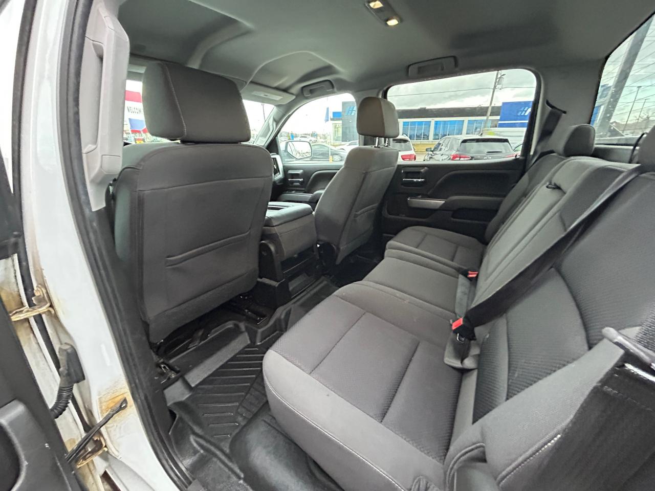 2018 Chevrolet Silverado 1500 4WD CREW CAB 153.0" LT W/1LT - Photo #12