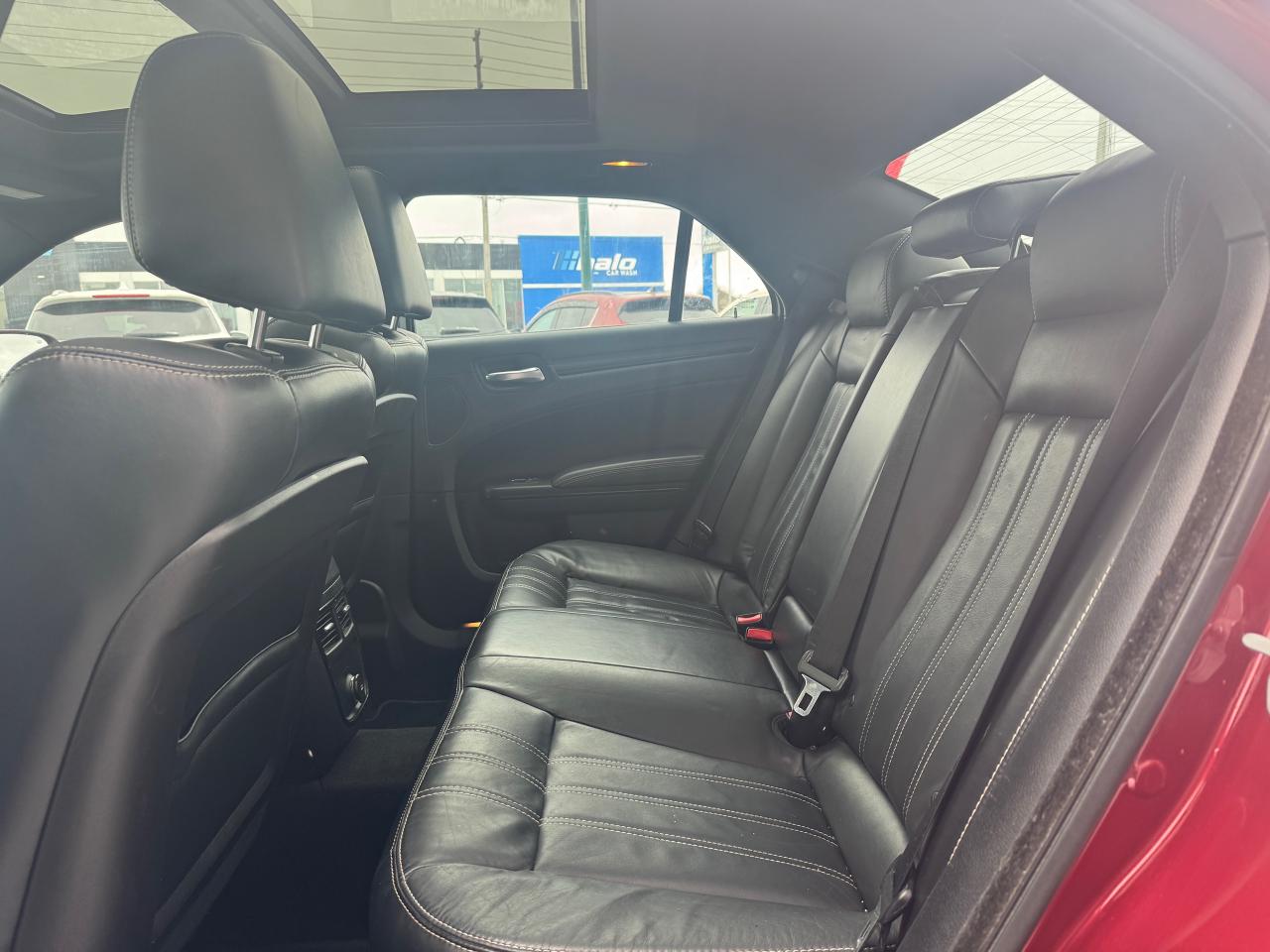 2014 Chrysler 300 4DR SDN 300S RWD - Photo #34