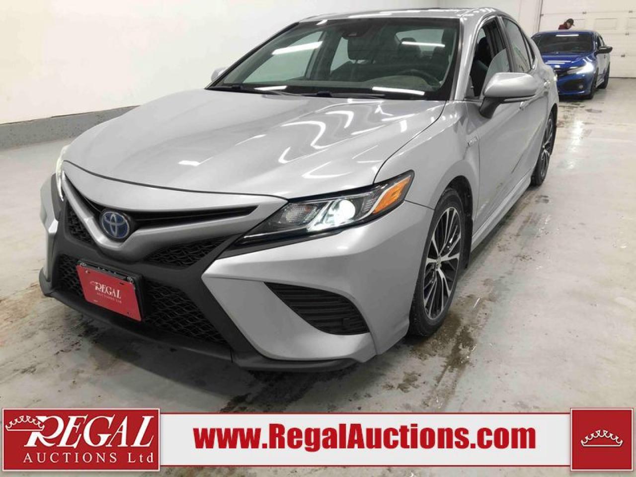 Used 2020 Toyota Camry SE Hybrid for sale in Calgary, AB