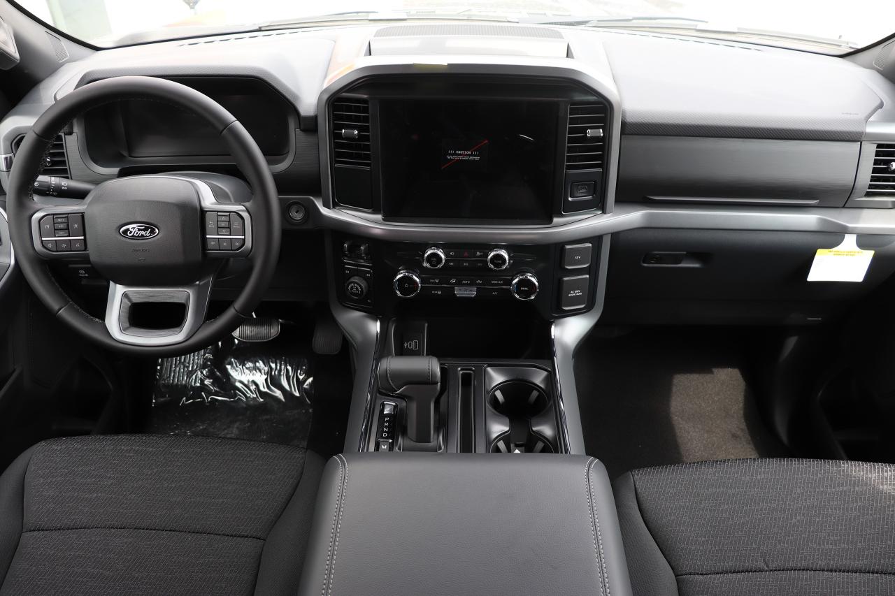 2025 Ford F-150 XLT 4WD SuperCrew 5.5' Box Photo5