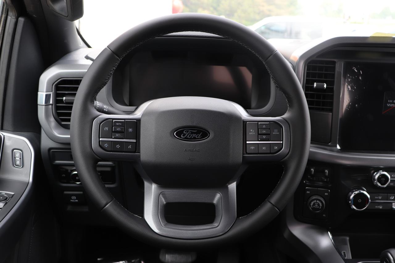 2025 Ford F-150 XLT 4WD SuperCrew 5.5' Box Photo5