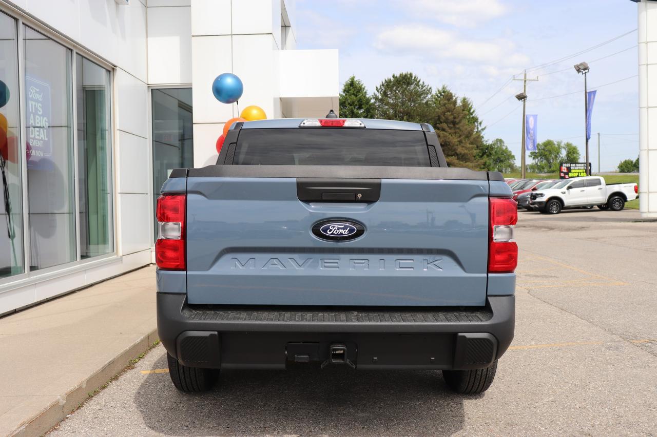 2025 Ford Maverick XLT AWD SuperCrew Photo2