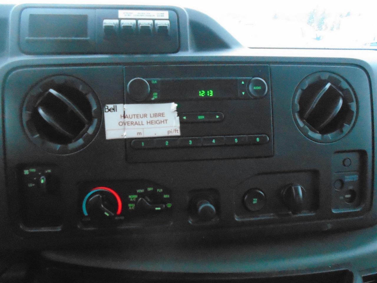 2011 Ford Econoline E-350 Super Duty Commercial - Photo #14