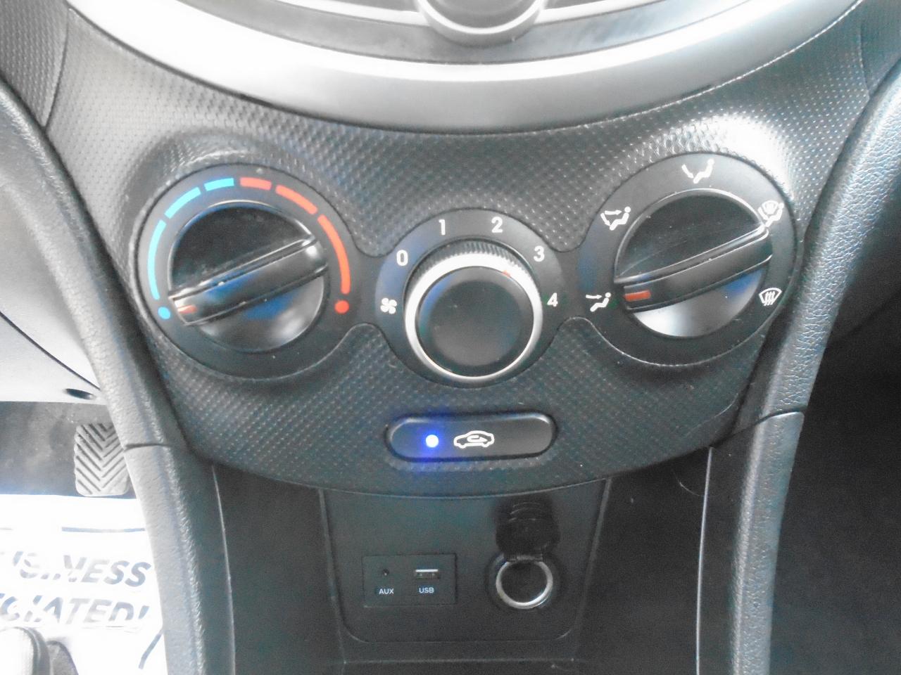 2017 Hyundai Accent 5DR HB MAN L - Photo #15