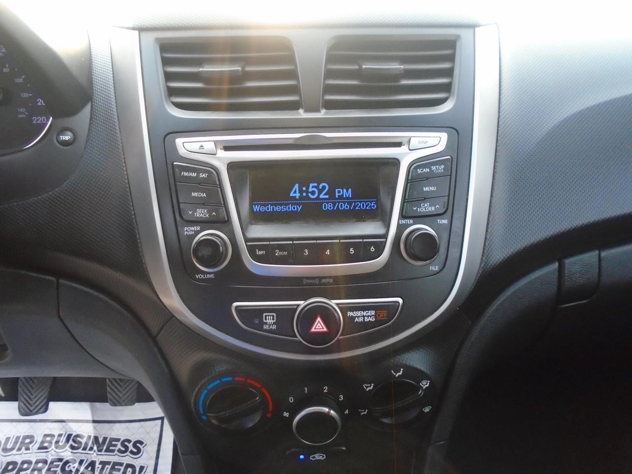 2017 Hyundai Accent 5DR HB MAN L - Photo #13