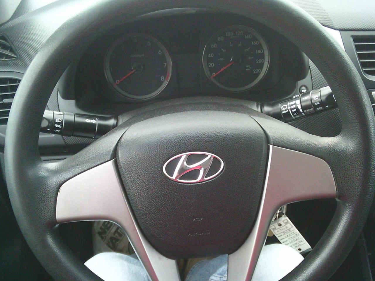 2017 Hyundai Accent 5DR HB MAN L Photo