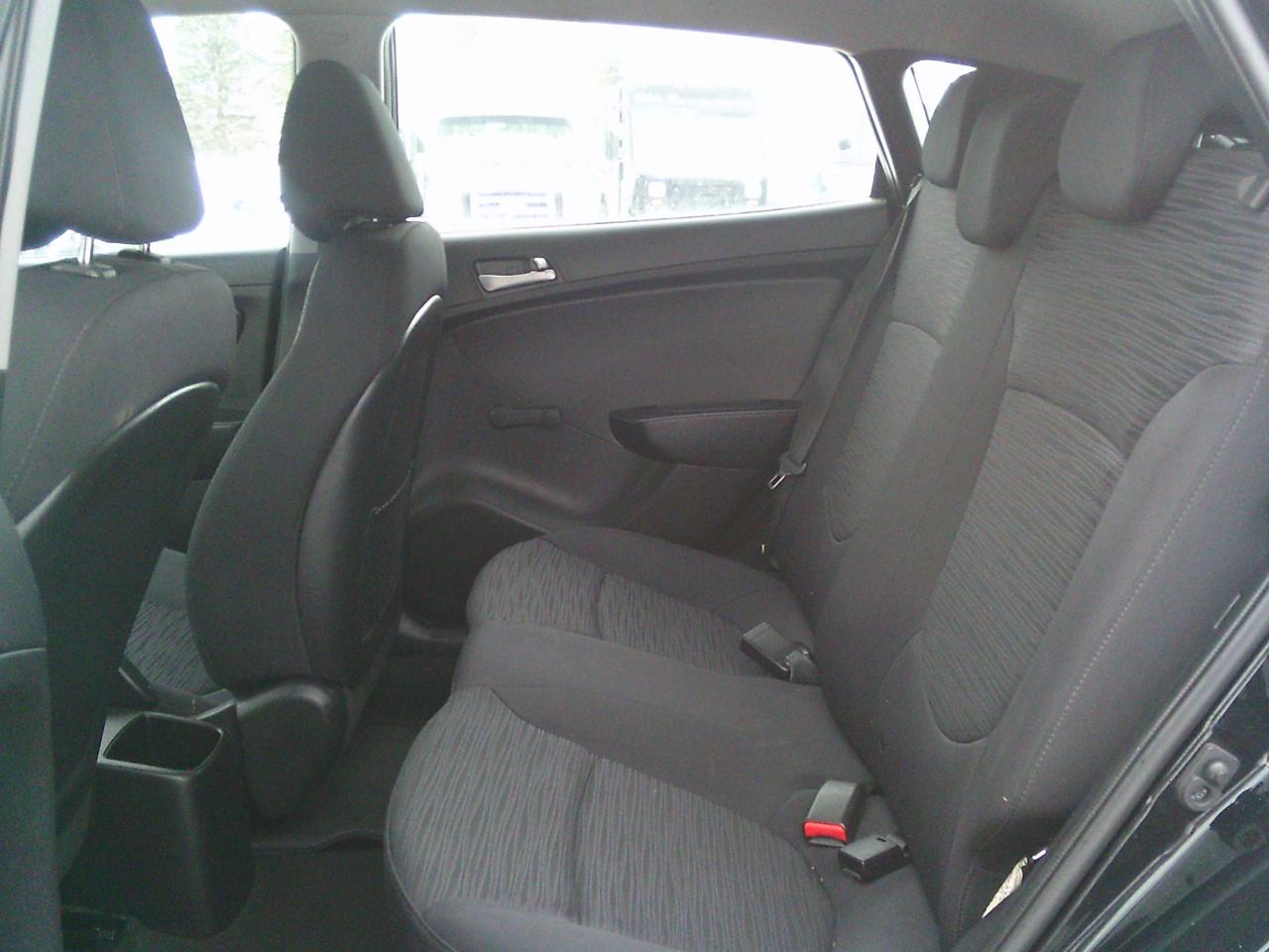 2017 Hyundai Accent 5DR HB MAN L Photo