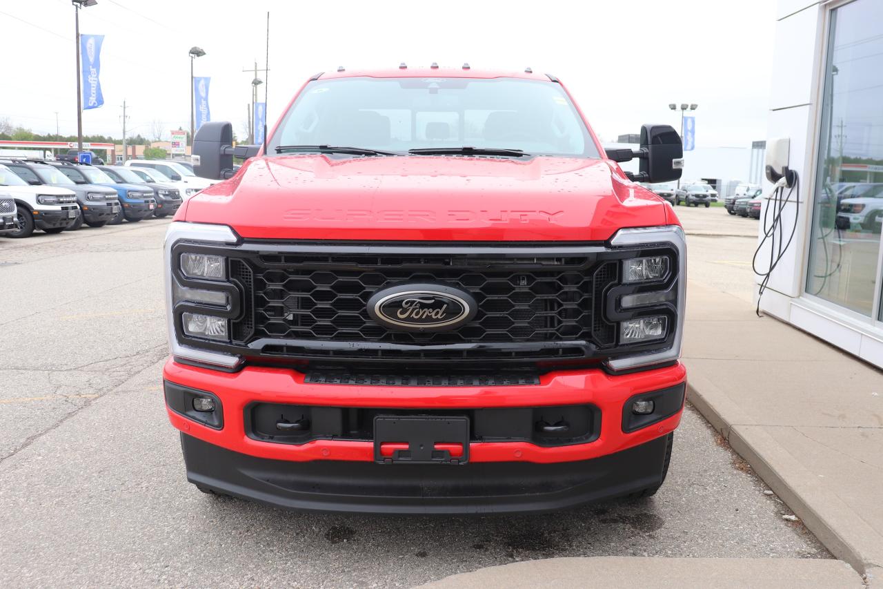 2025 Ford F-250 Super Duty SRW LARIAT 4WD CREW CAB 6.75' BOX Photo4