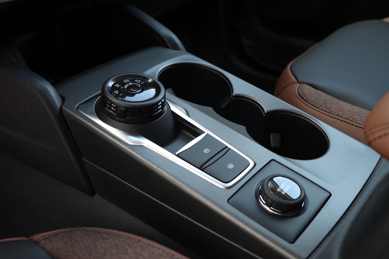 2025 Ford Bronco Sport Outer Banks 4x4 Photo