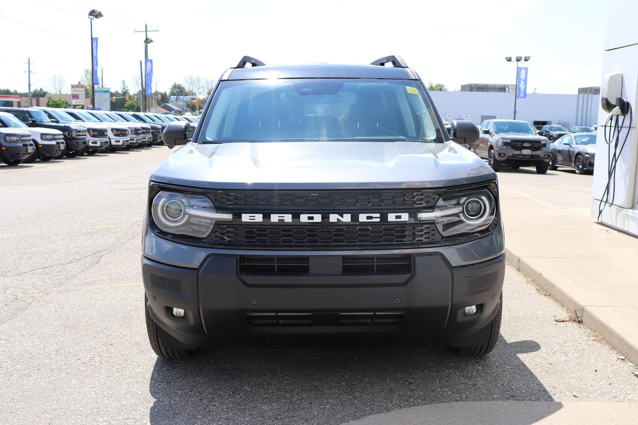 2025 Ford Bronco Sport Outer Banks 4x4 Photo4