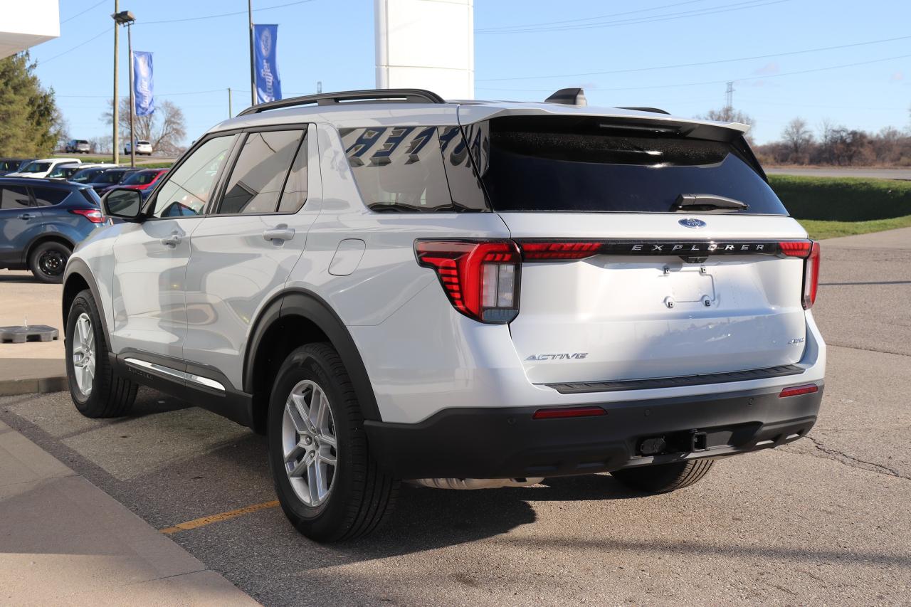 2025 Ford Explorer ACTIVE 4WD Photo