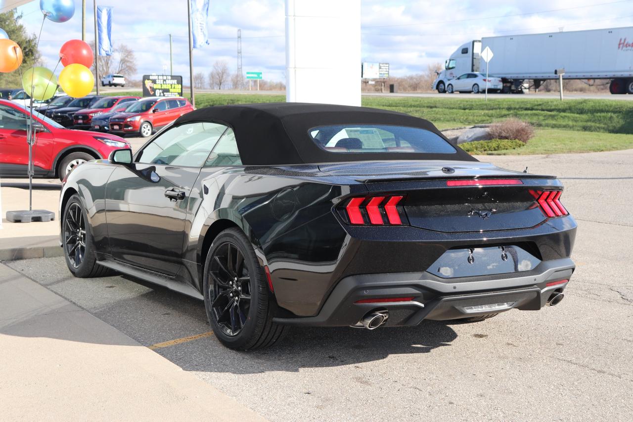 2025 Ford Mustang EcoBoost Premium Convertible Photo3
