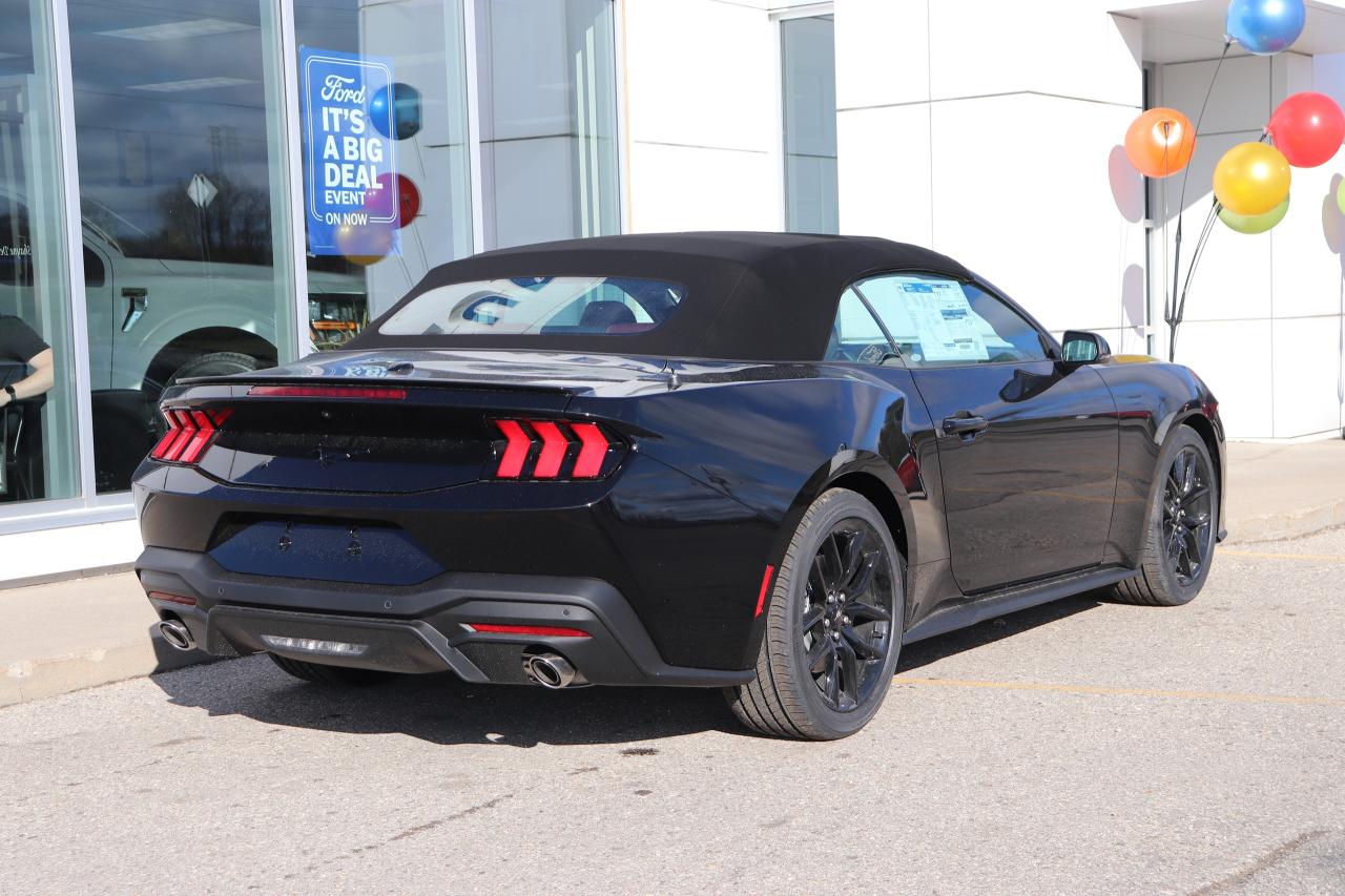 2025 Ford Mustang EcoBoost Premium Convertible Photo1