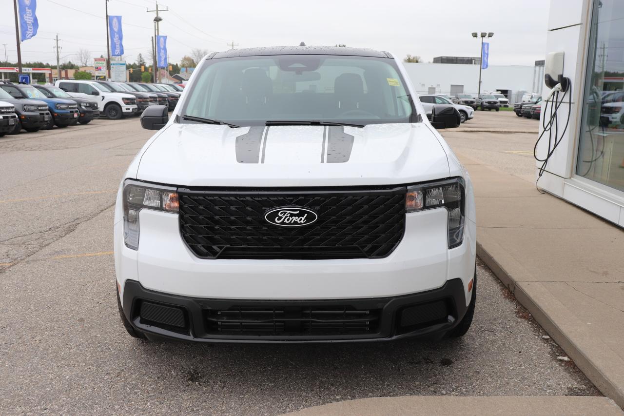 2025 Ford Maverick XLT AWD SuperCrew Photo4