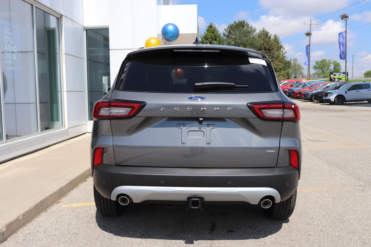 2025 Ford Escape PHEV FWD Photo2