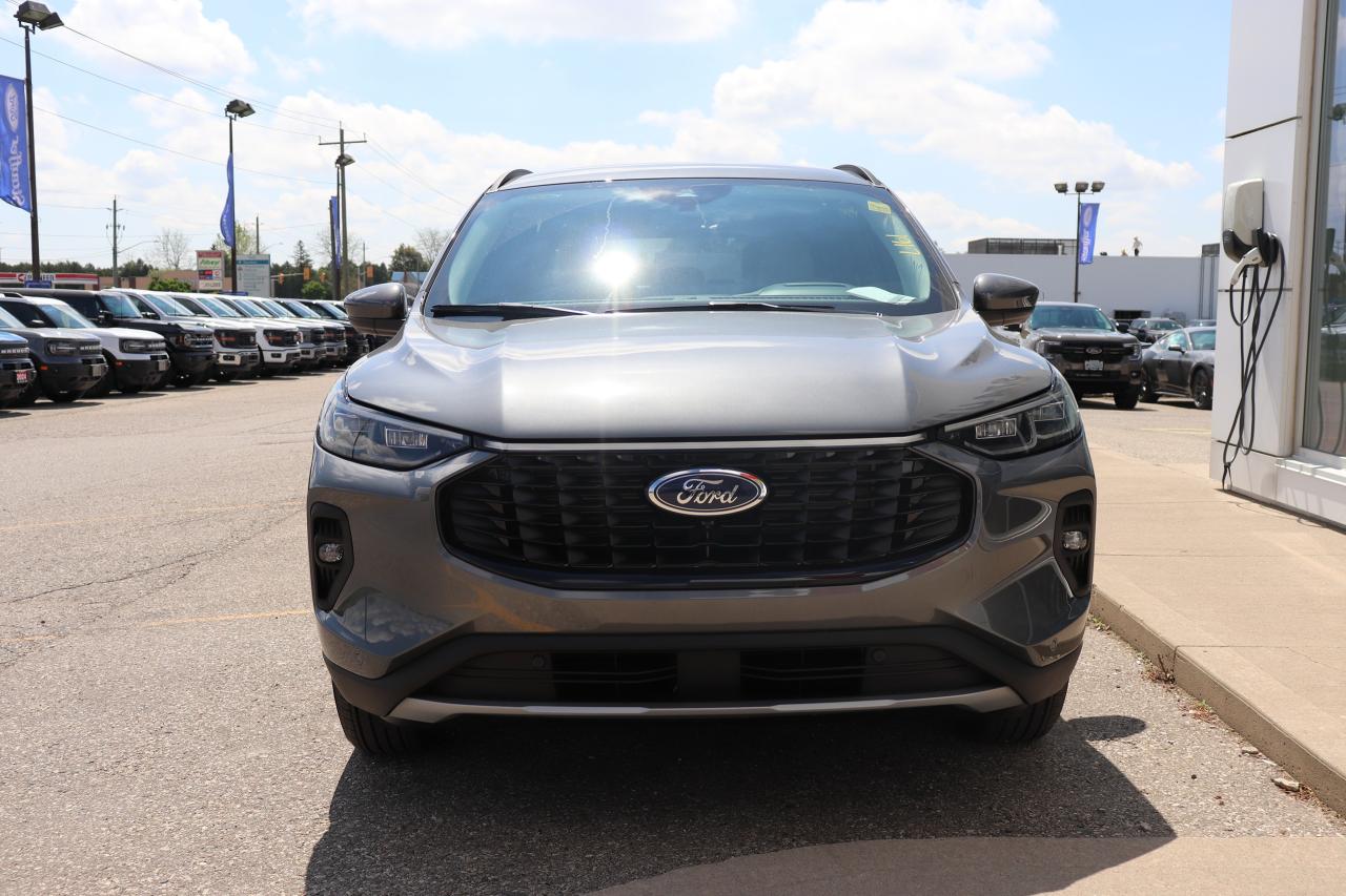 2025 Ford Escape PHEV FWD Photo4