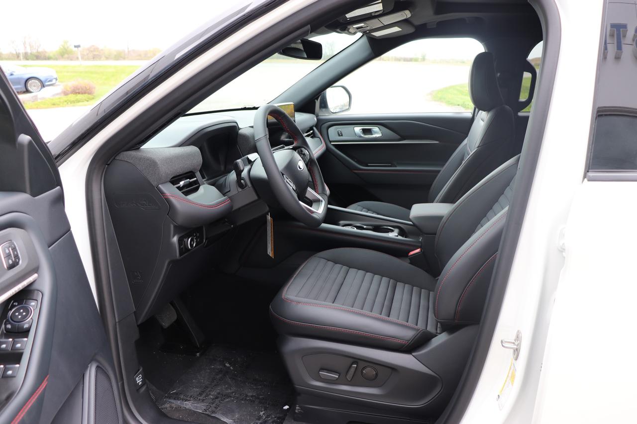2025 Ford Explorer ST-LINE 4WD Photo5