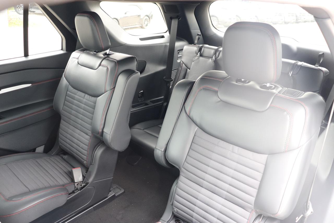 2025 Ford Explorer ST-LINE 4WD Photo5