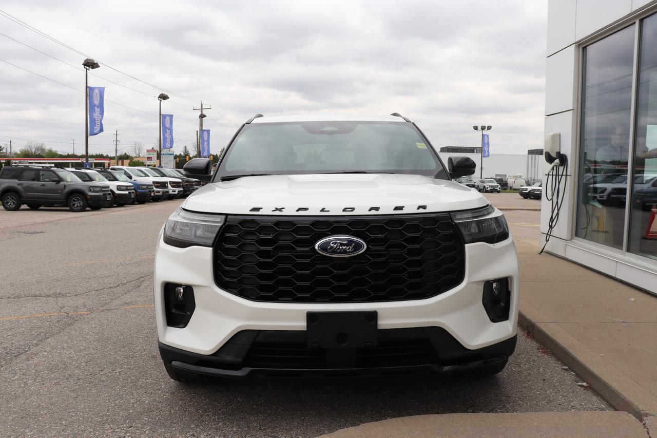 2025 Ford Explorer ST-LINE 4WD Photo4