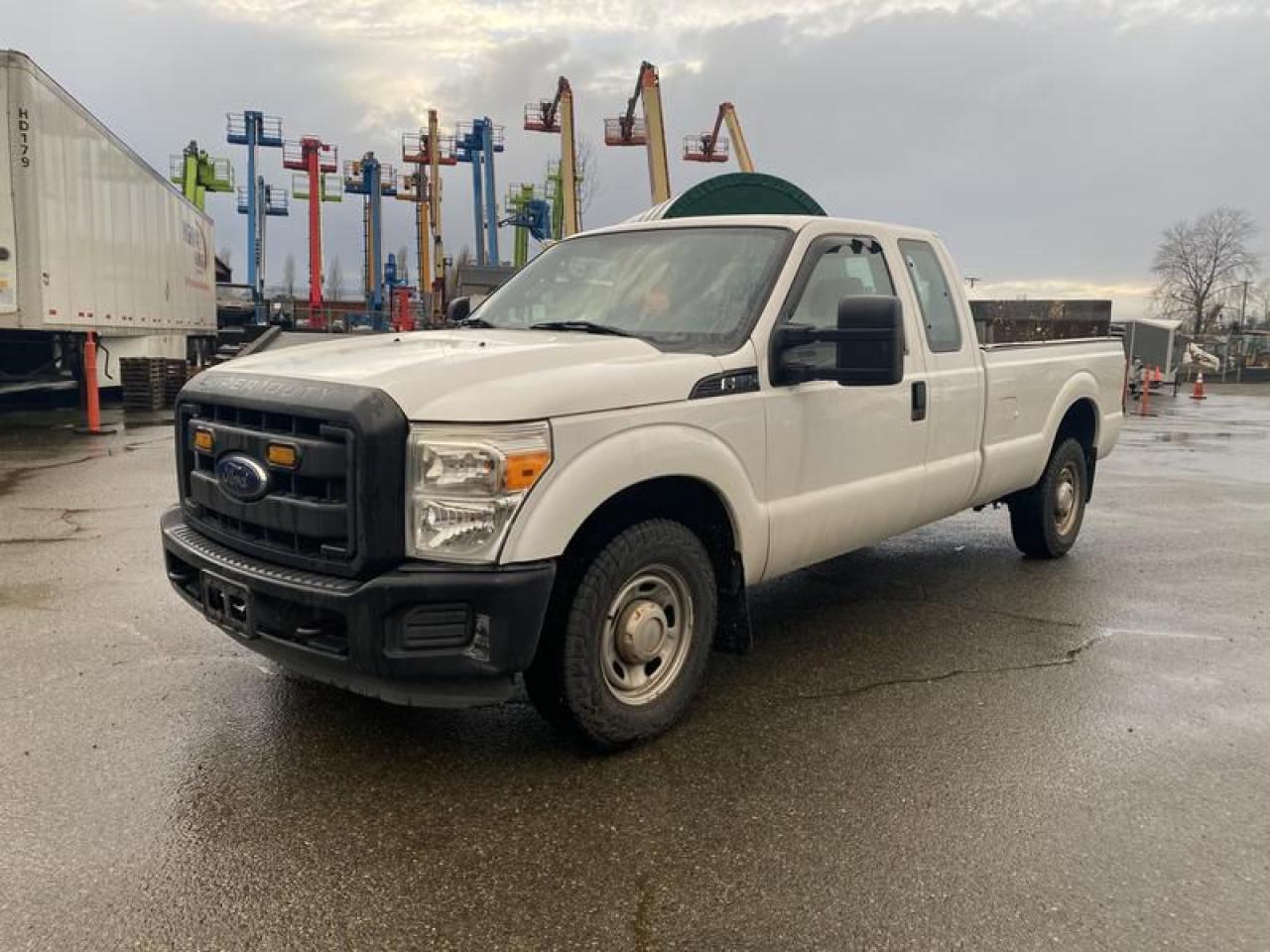 Used 2013 Ford F-250 SD XL SuperCab 2WD with power tailgate (Engine Noise) for sale in Burnaby, BC